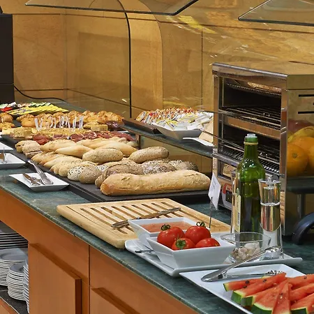 Hotel Istay By Nh Sport 3*