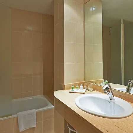Istay By Nh Sport 3* Saragosse