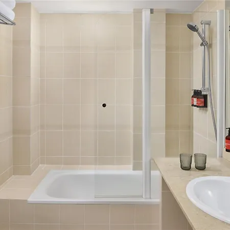 Hotel Istay By Nh Sport 3*