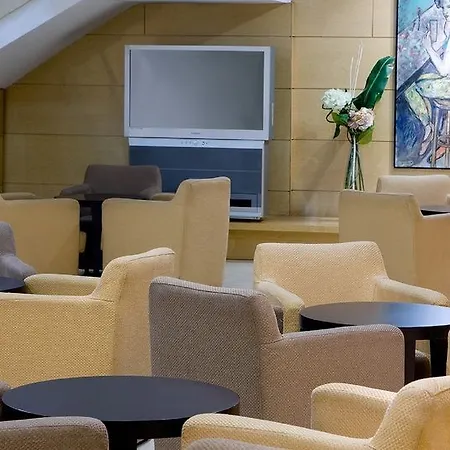 Hotel Istay By Nh Sport 3*