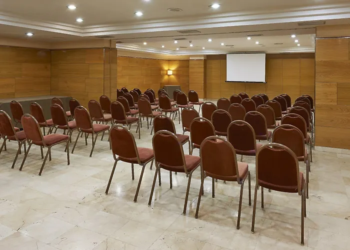 Hotell Istay By Nh Sport 3*